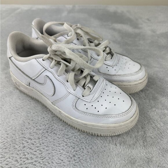 Nike Air Force 1 LE Big Kids Size 5 Y - DH2920-111 - Picture 1 of 14